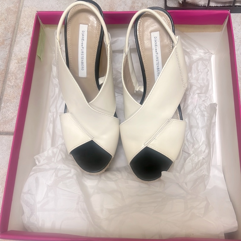 Diane von Furstenberg  sandals wedge